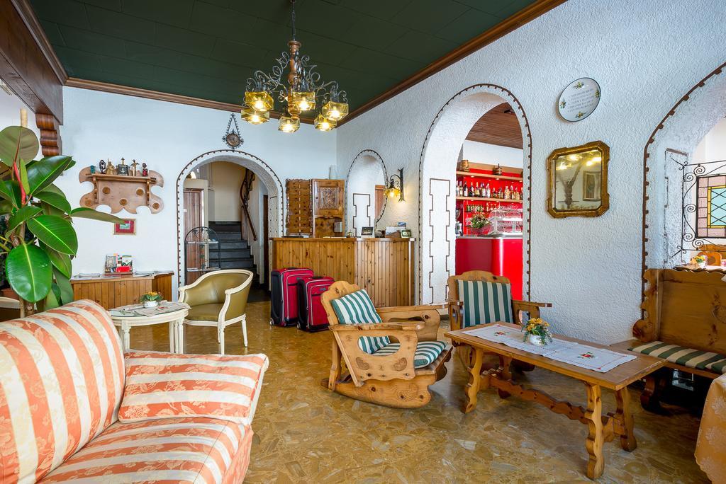 Albergo Altavilla Tirano Exterior foto
